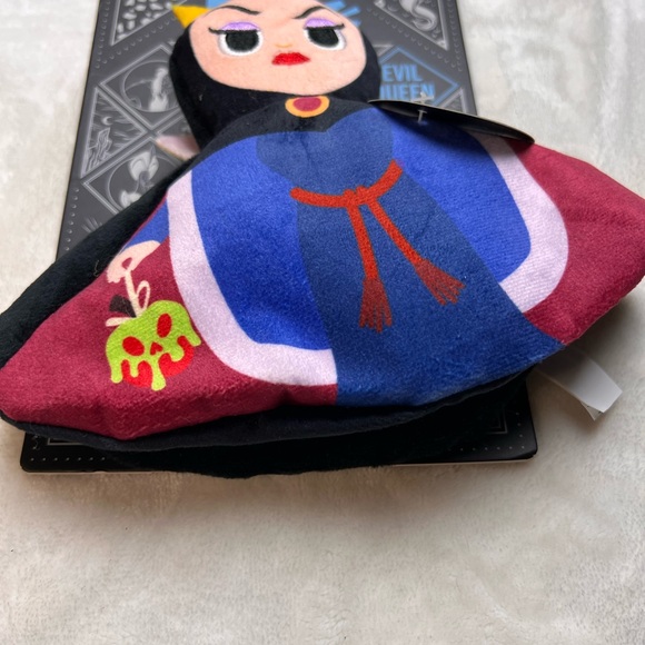New Bark Brand Disney Villains Evil Queen Dog Toy - Picture 2 of 6